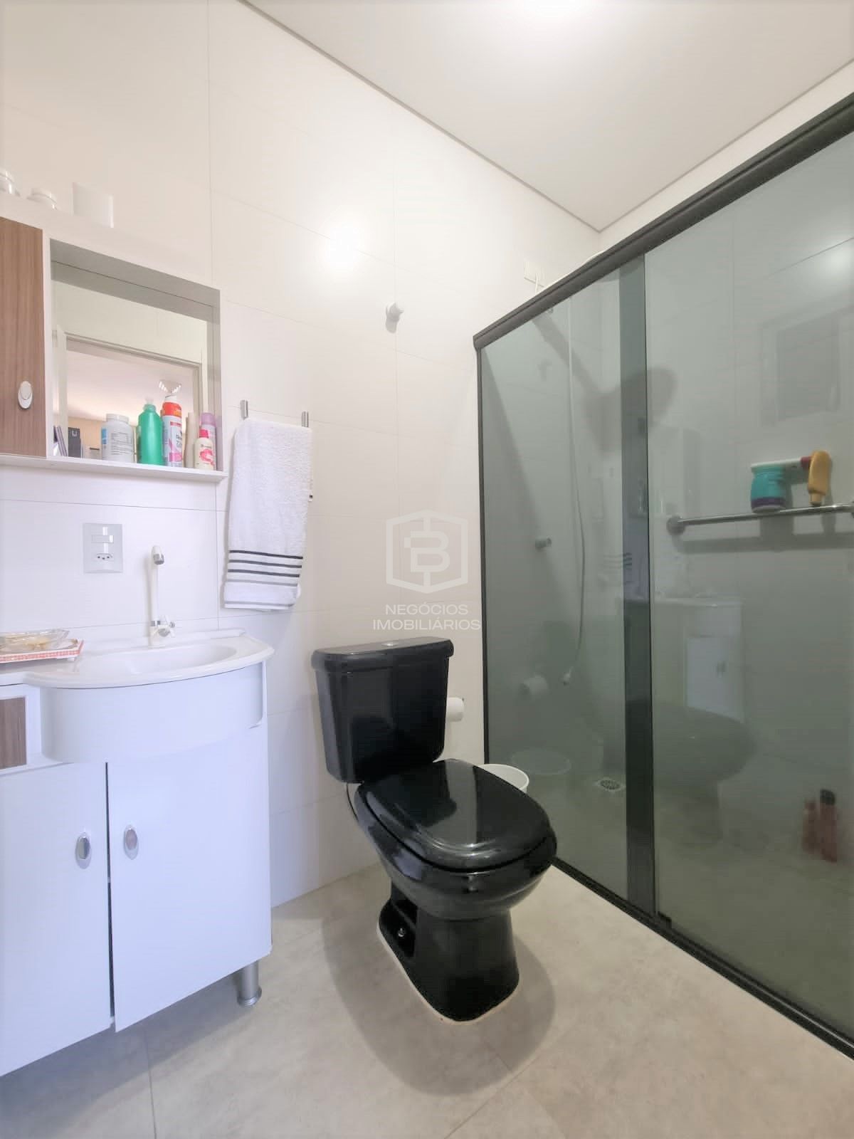 Apartamento à venda com 2 quartos, 70m² - Foto 9