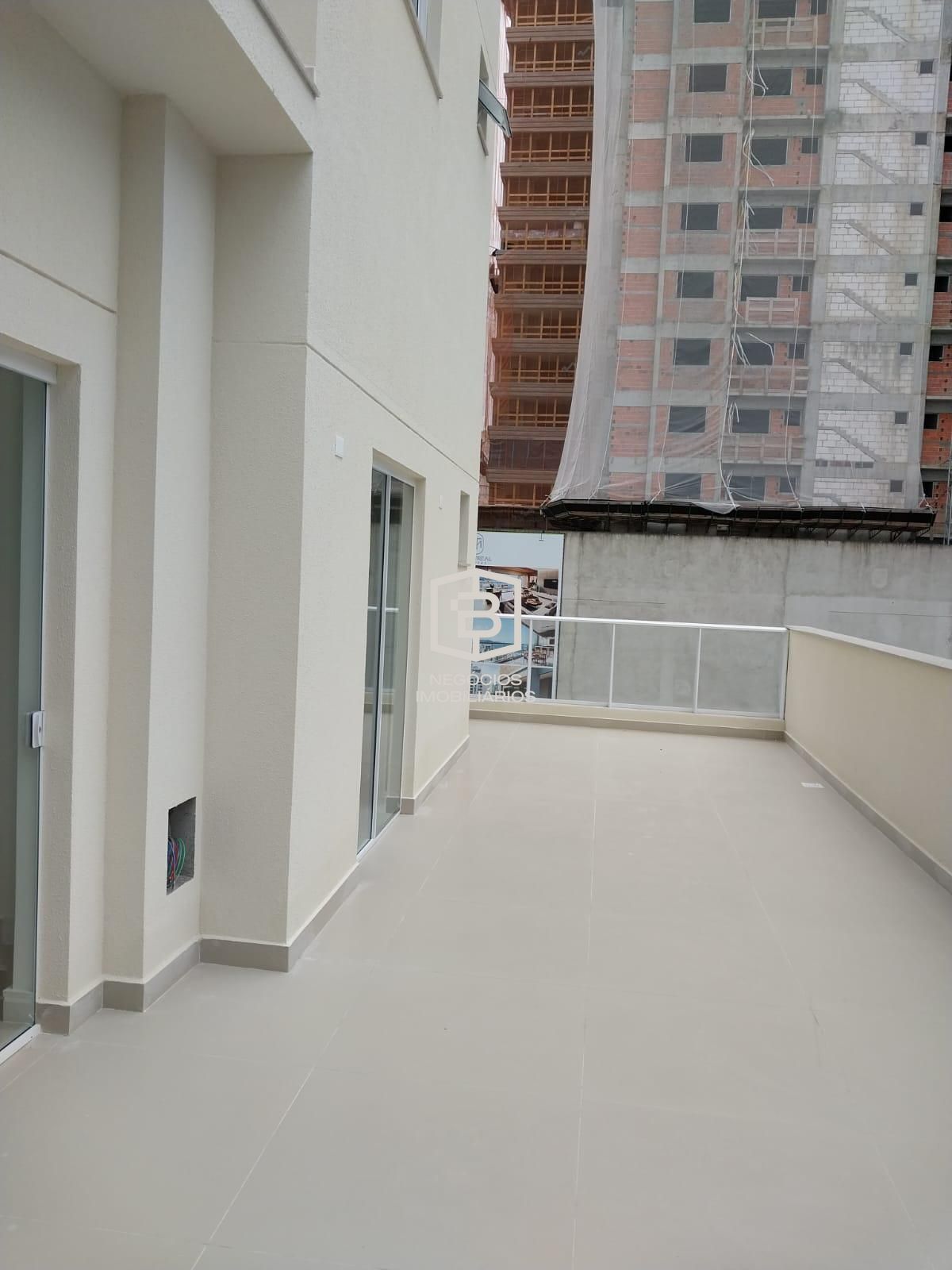 Apartamento à venda com 3 quartos, 115m² - Foto 5