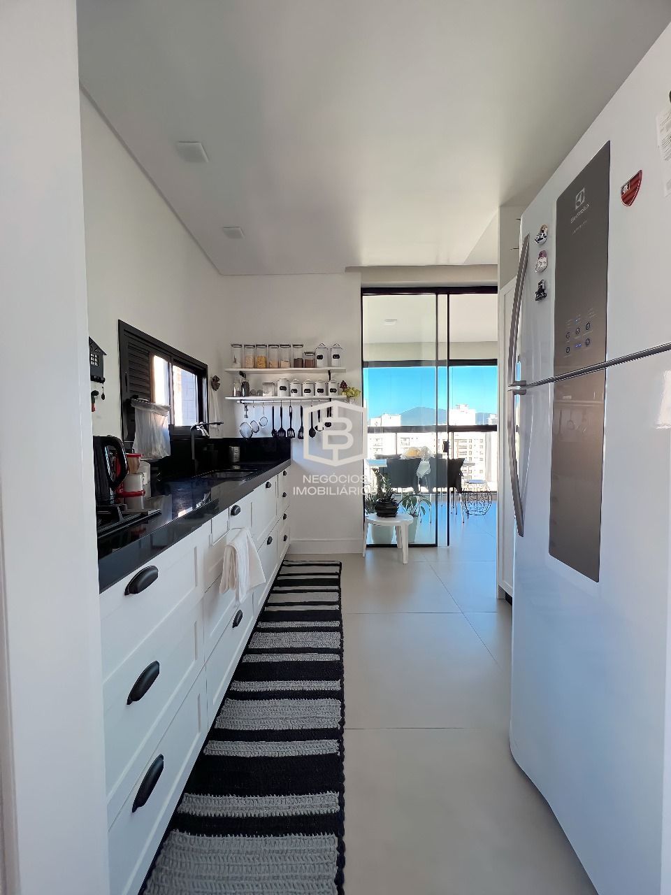 Apartamento à venda com 4 quartos, 161m² - Foto 11