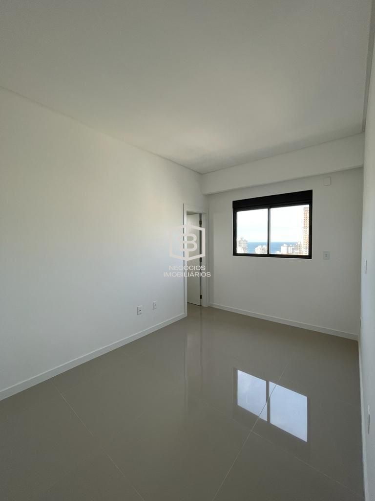 Apartamento à venda com 3 quartos, 114m² - Foto 11