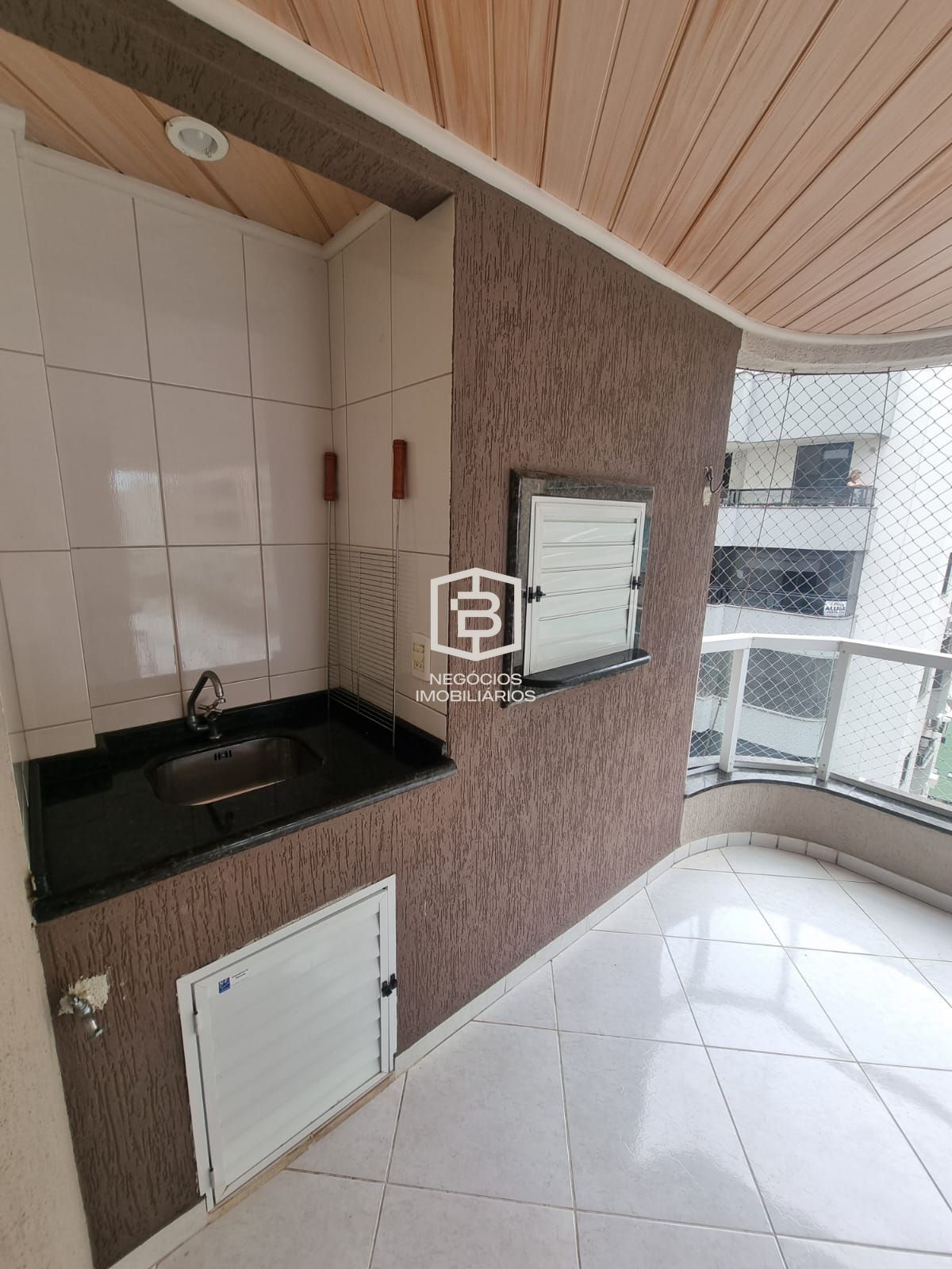 Apartamento à venda com 4 quartos, 185m² - Foto 17