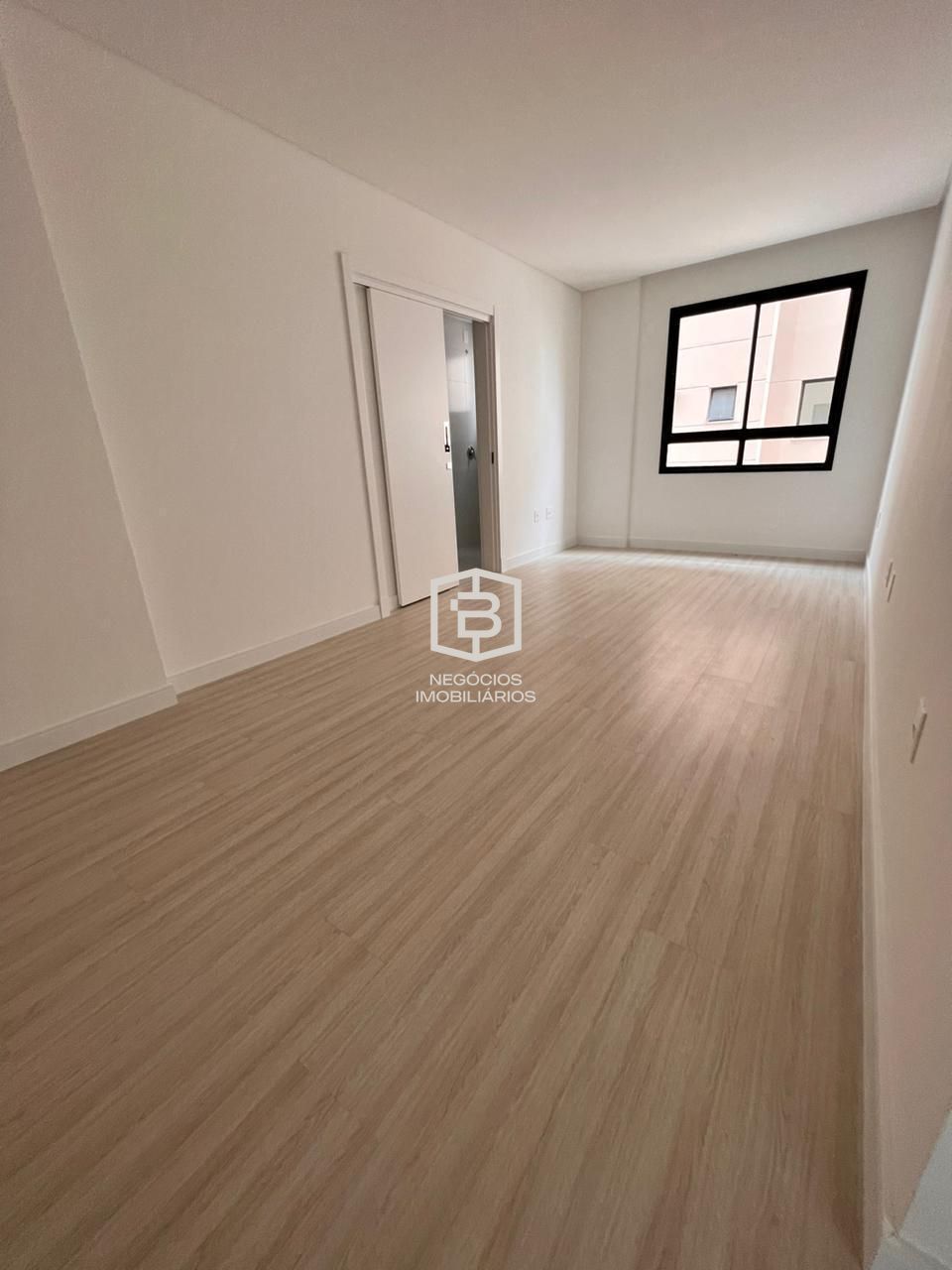 Apartamento à venda com 4 quartos, 170m² - Foto 18