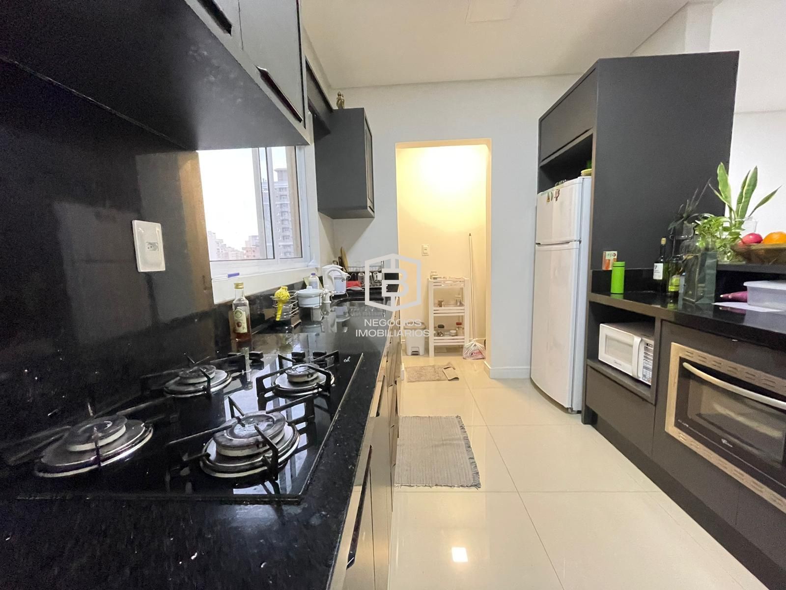 Apartamento à venda com 3 quartos, 95m² - Foto 6