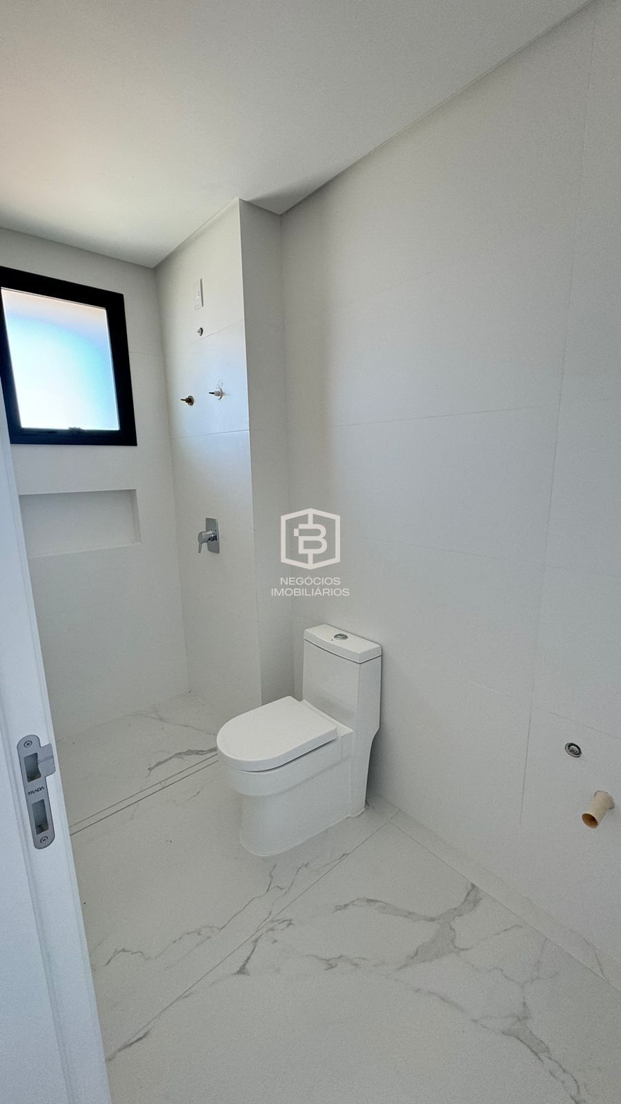 Apartamento à venda com 4 quartos, 182m² - Foto 19