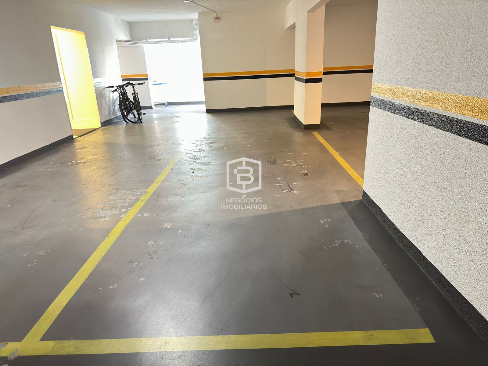 Apartamento à venda com 3 quartos, 122m² - Foto 35