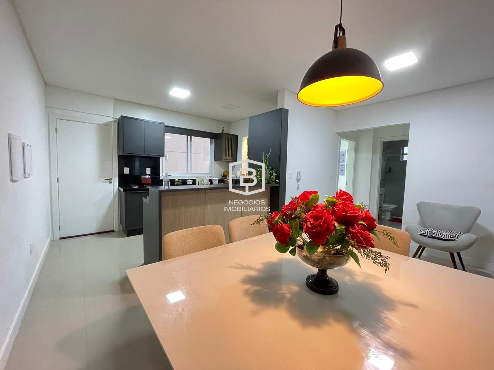 Apartamento à venda com 3 quartos, 95m² - Foto 4