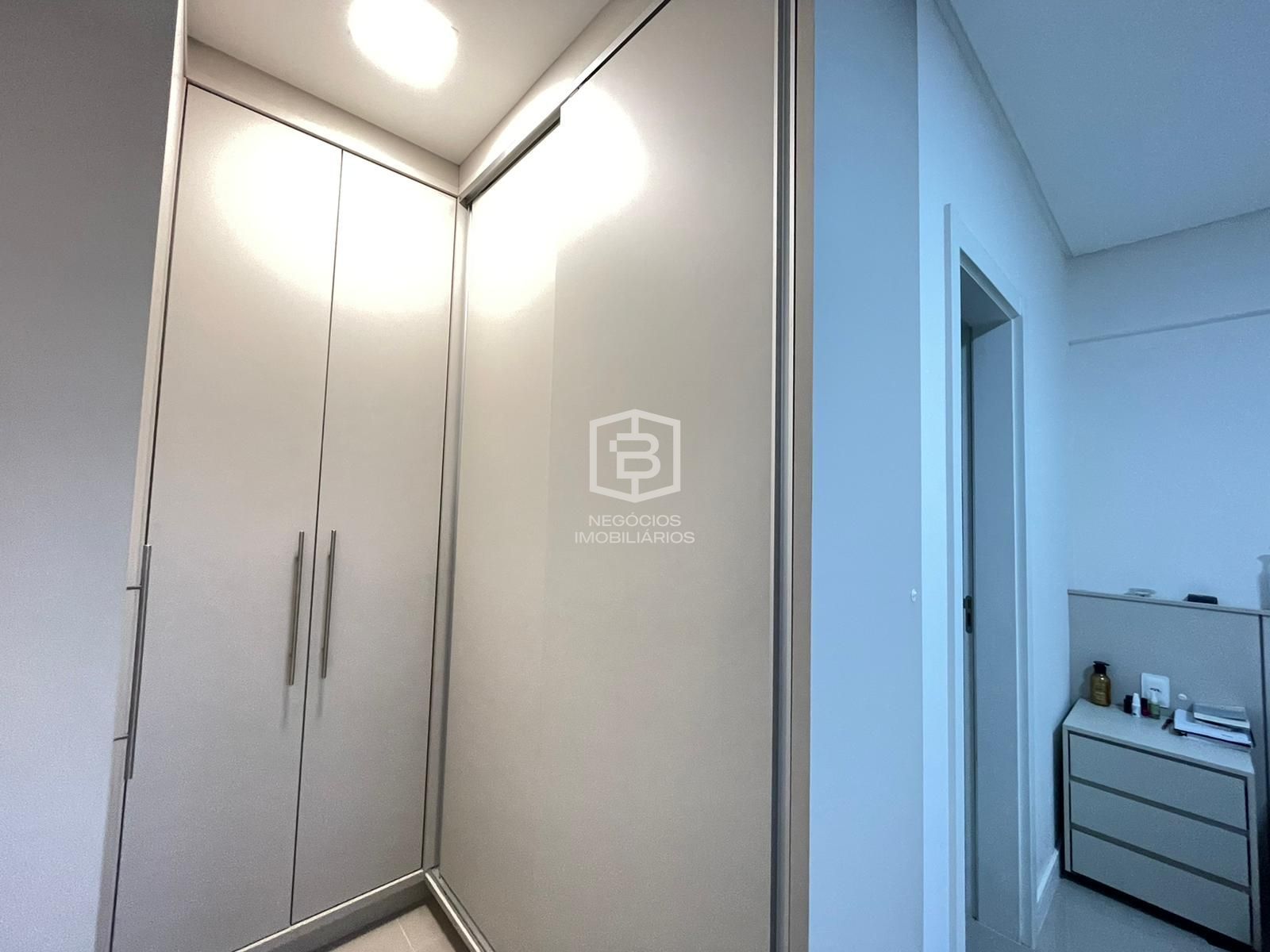 Apartamento à venda com 3 quartos, 95m² - Foto 18