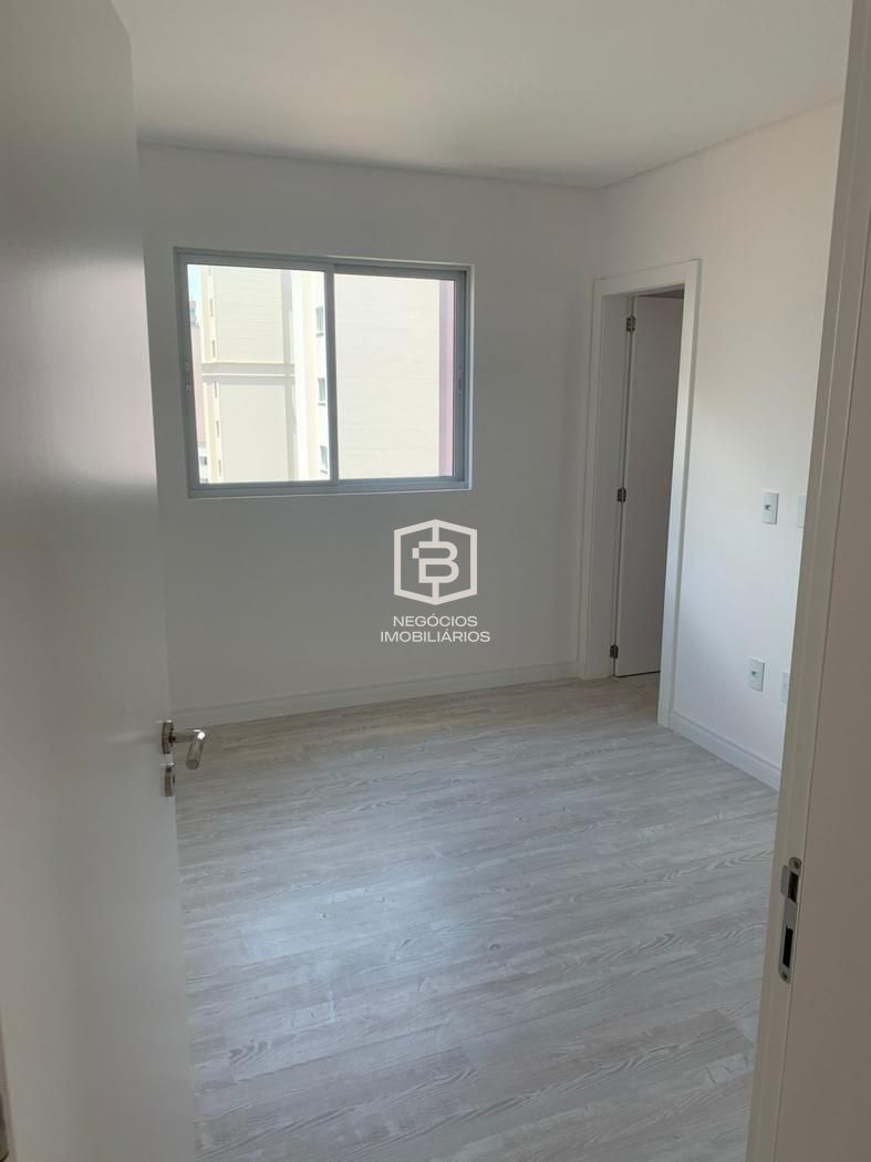 Apartamento à venda com 4 quartos, 149m² - Foto 7