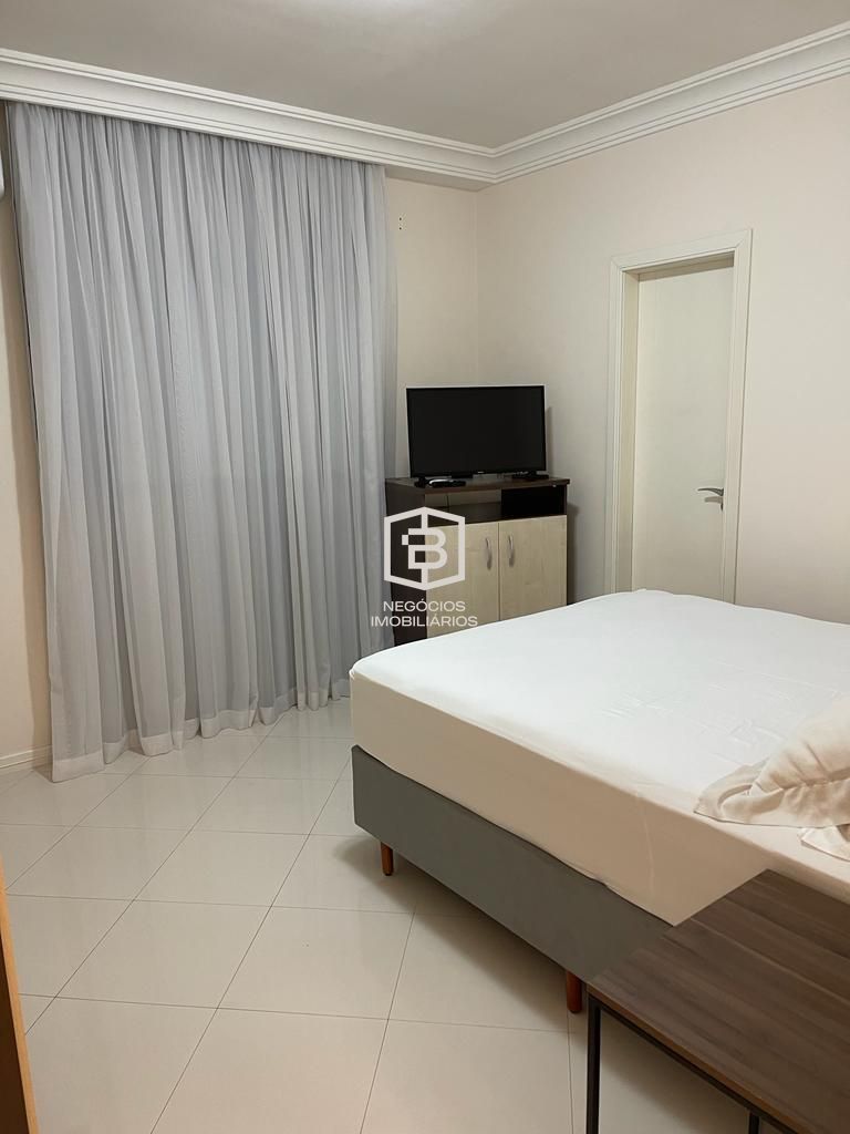 Apartamento à venda com 3 quartos, 130m² - Foto 12