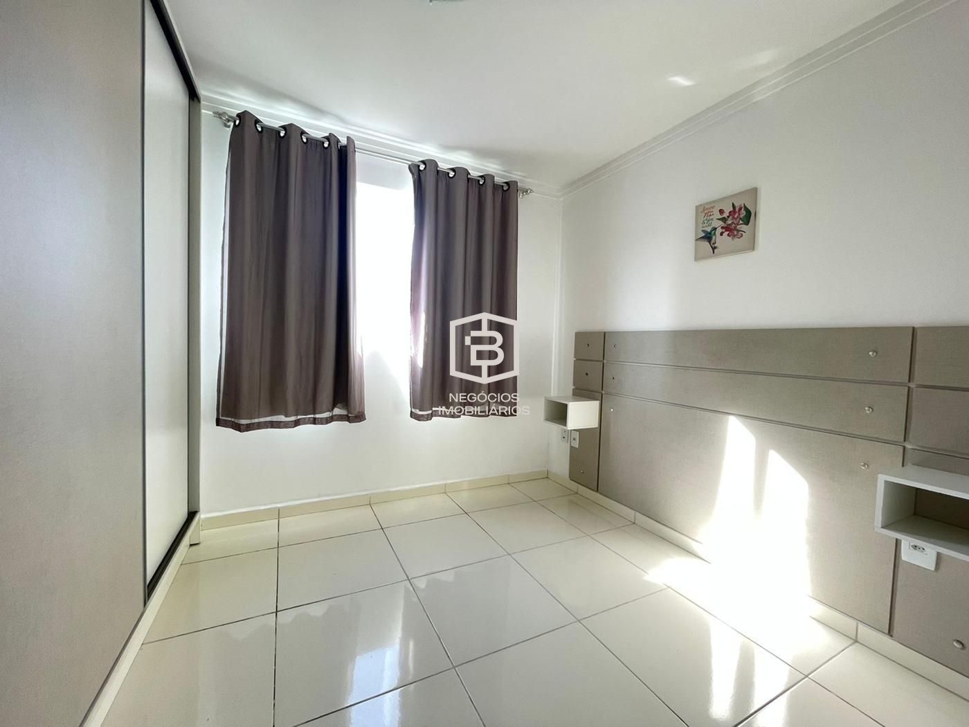 Apartamento à venda com 2 quartos, 70m² - Foto 13