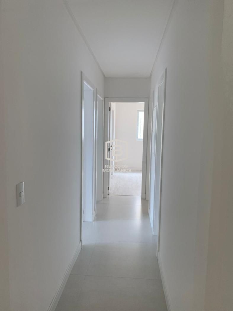 Apartamento à venda com 4 quartos, 149m² - Foto 5