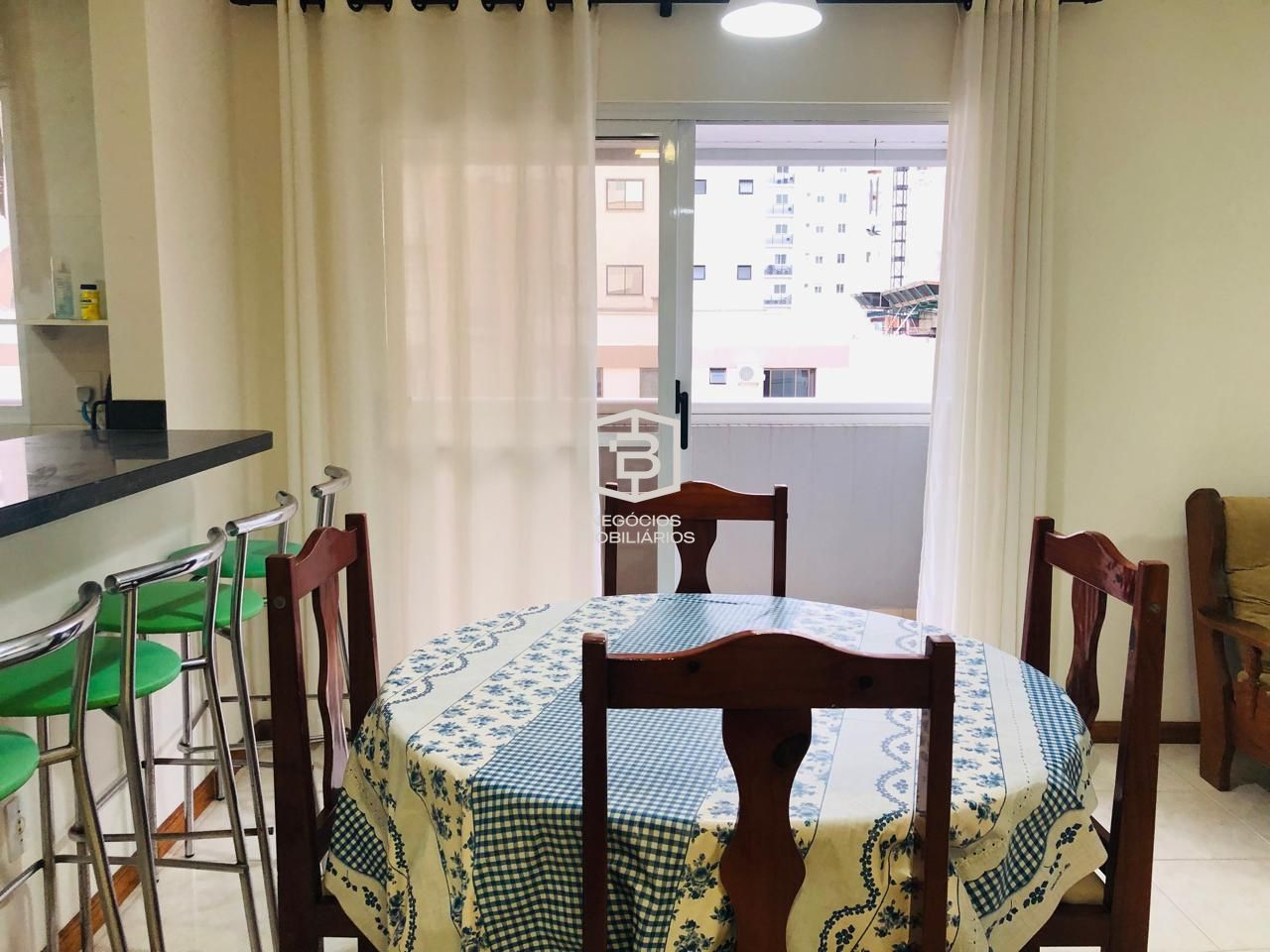 Apartamento à venda com 3 quartos, 110m² - Foto 8