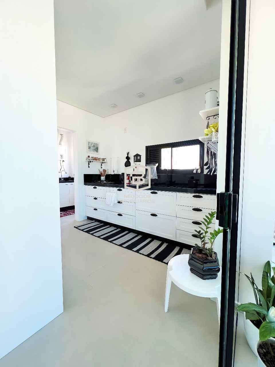 Apartamento à venda com 4 quartos, 161m² - Foto 9