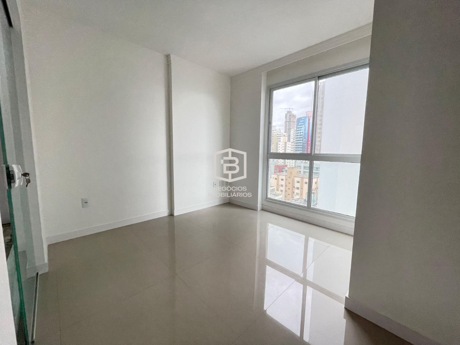 Apartamento à venda com 3 quartos, 126m² - Foto 19