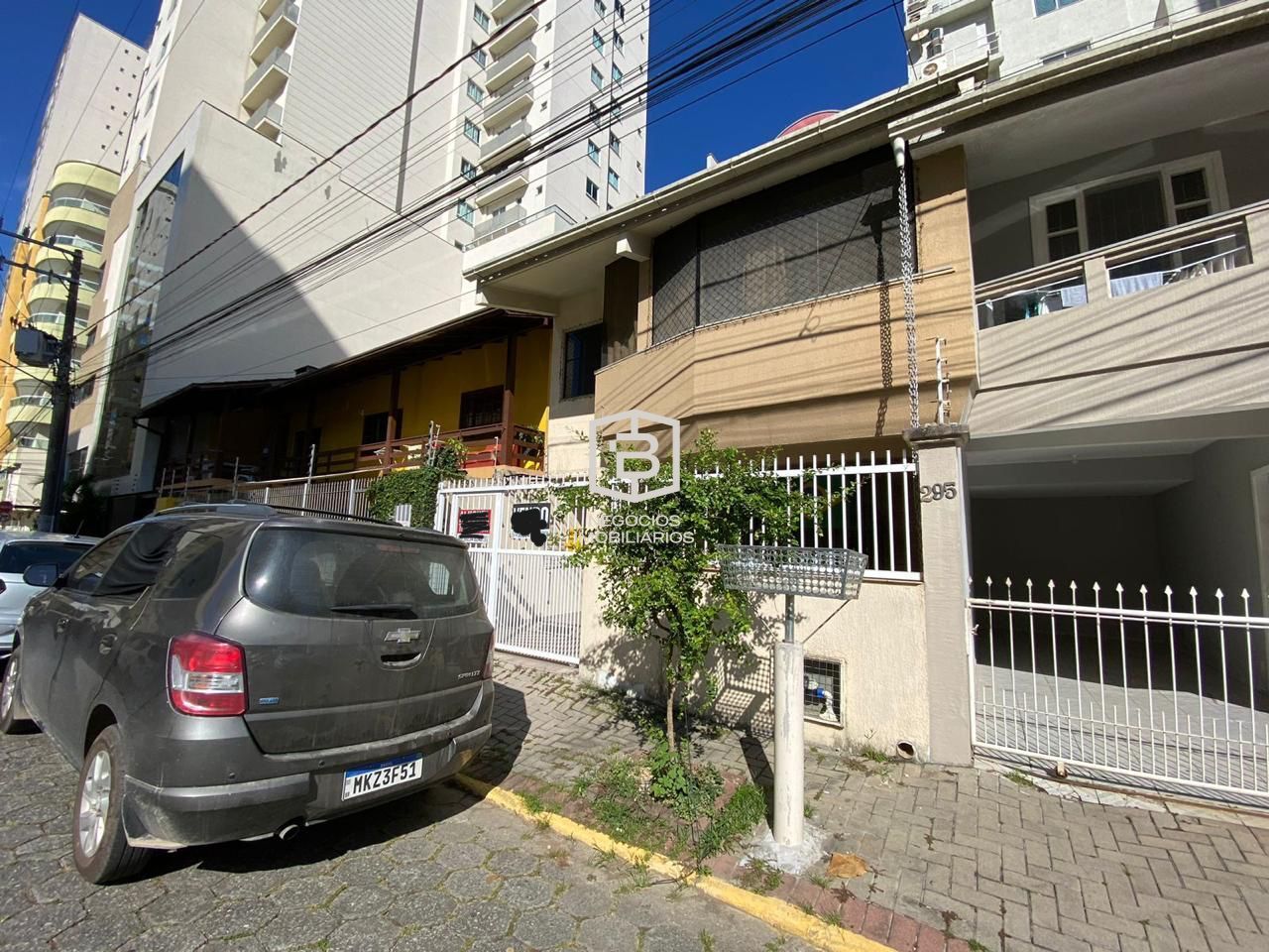 Casa à venda com 3 quartos, 115m² - Foto 2