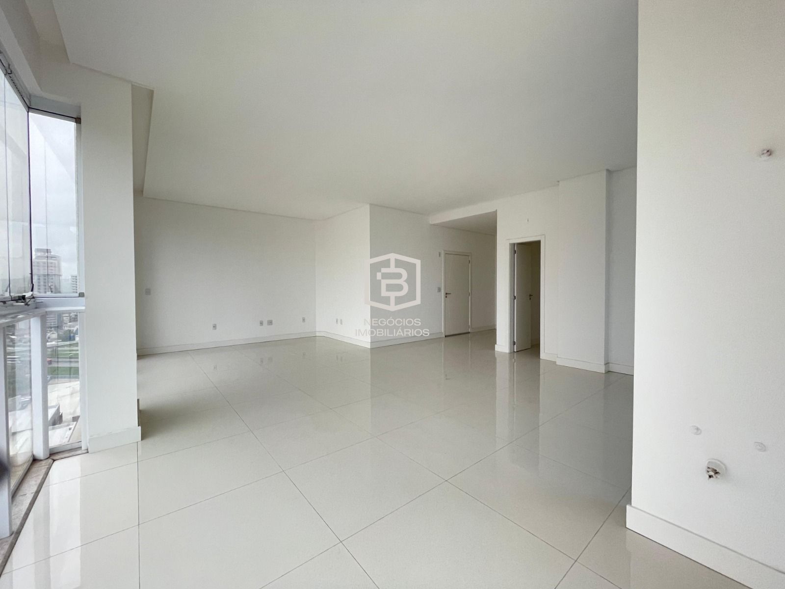 Apartamento à venda com 4 quartos, 164m² - Foto 16