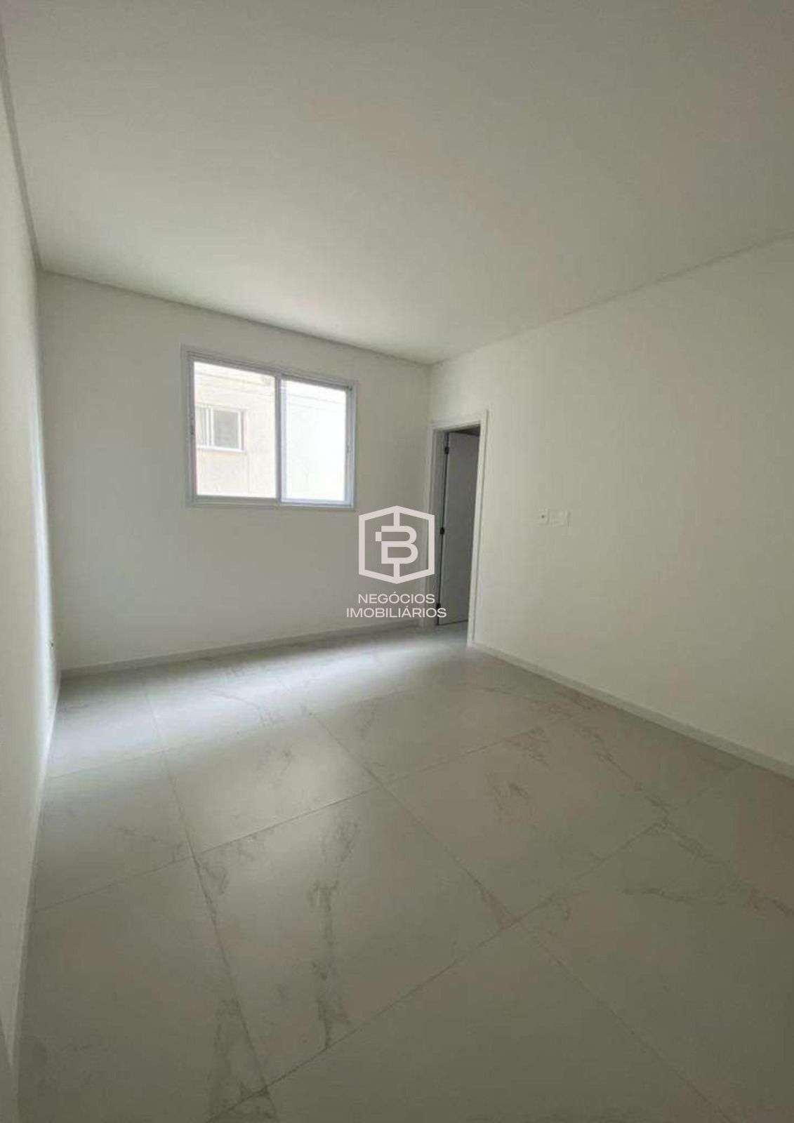 Apartamento à venda com 3 quartos, 118m² - Foto 5