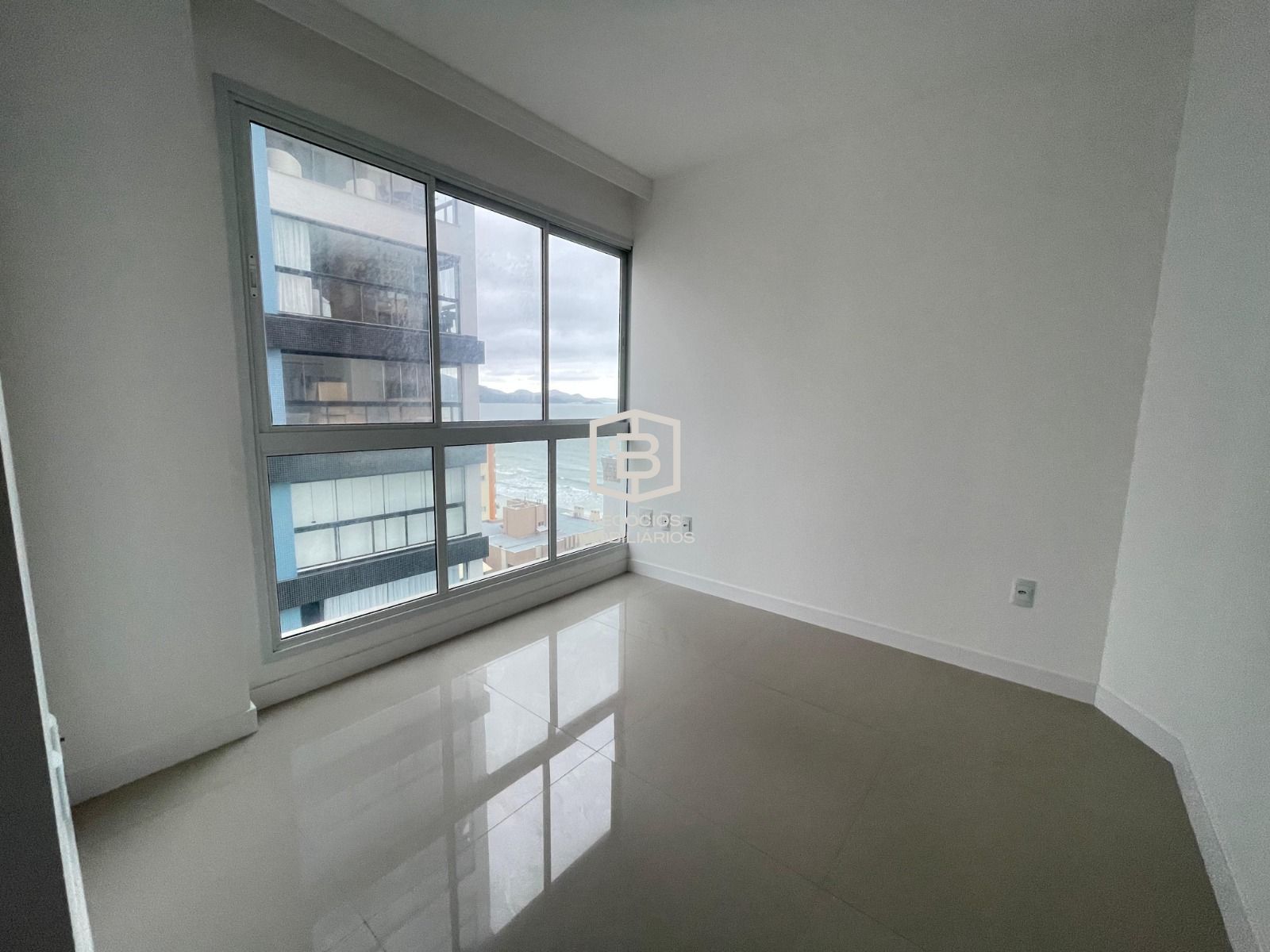 Apartamento à venda com 3 quartos, 126m² - Foto 15