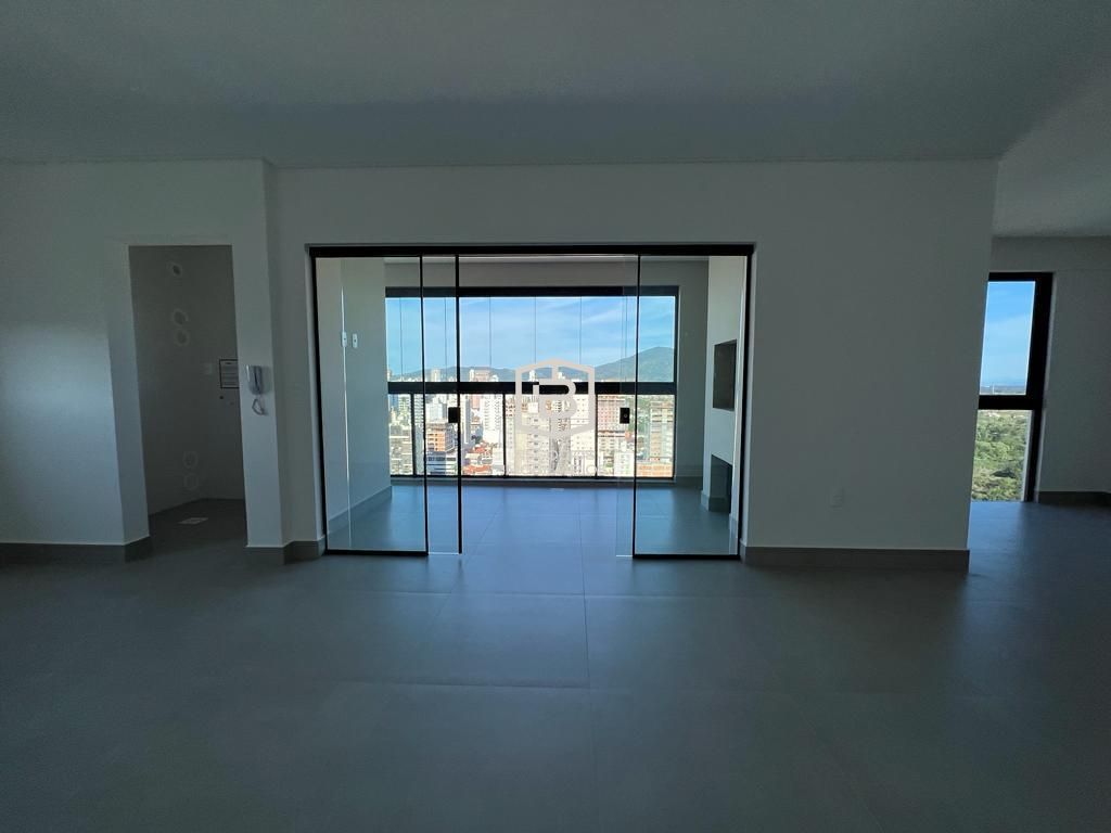 Apartamento à venda com 3 quartos, 115m² - Foto 20