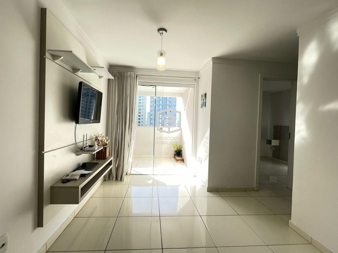 Apartamento à venda com 2 quartos, 70m² - Foto 1