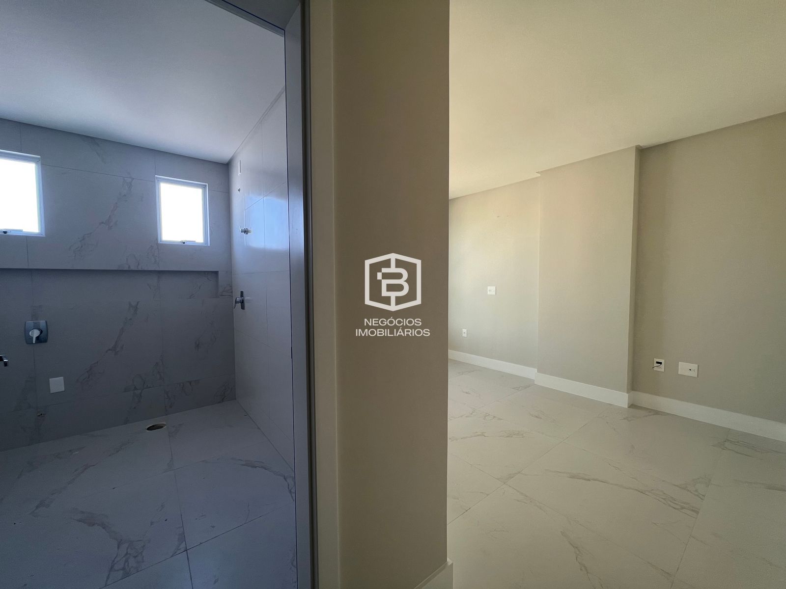 Apartamento à venda com 4 quartos, 180m² - Foto 12