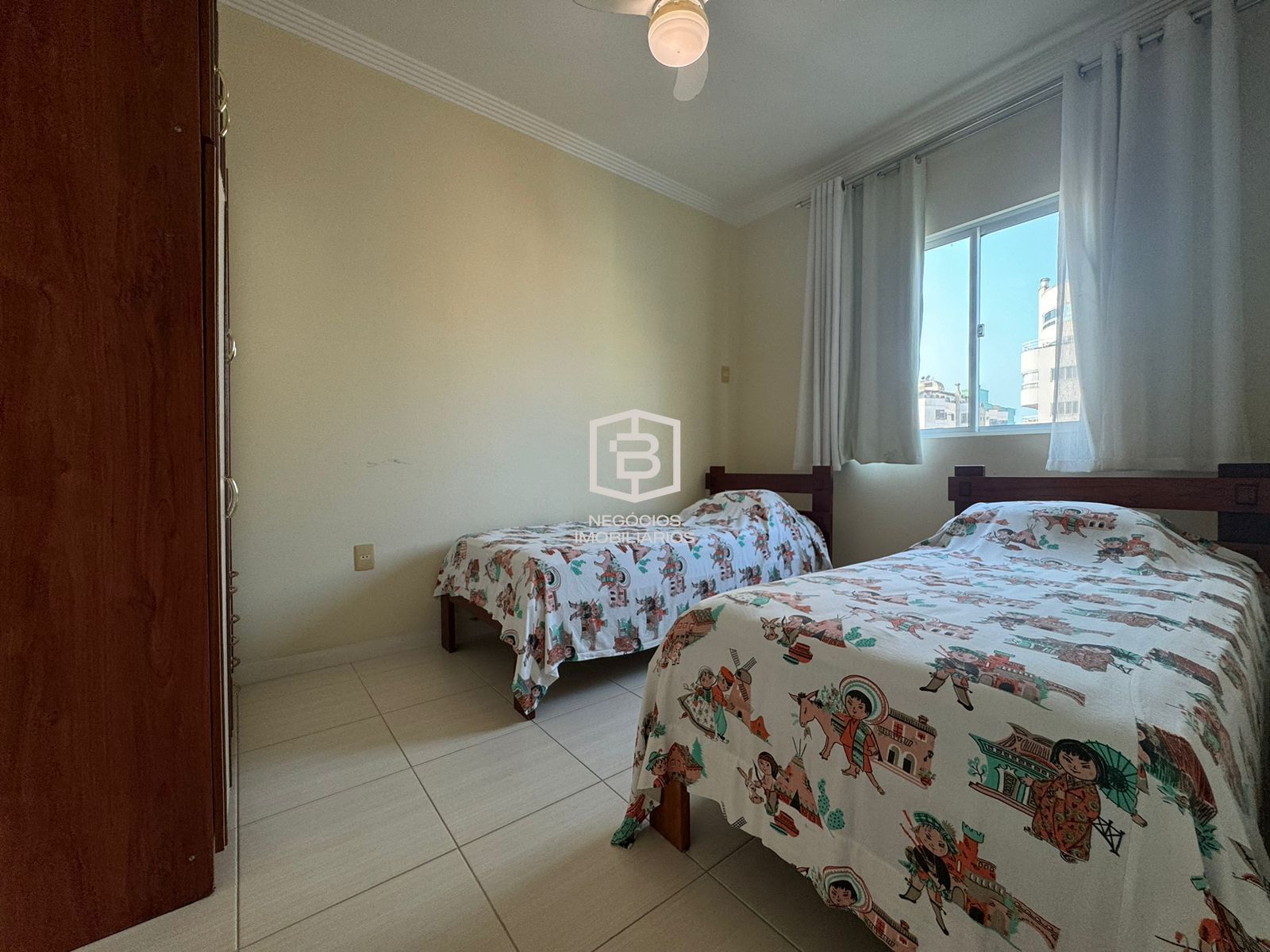 Apartamento à venda com 4 quartos, 145m² - Foto 14