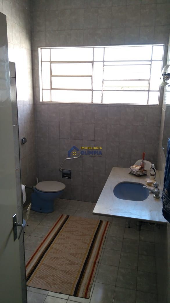 Casa à venda com 4 quartos, 235m² - Foto 8