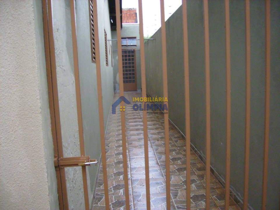 Casa à venda com 3 quartos, 1m² - Foto 4