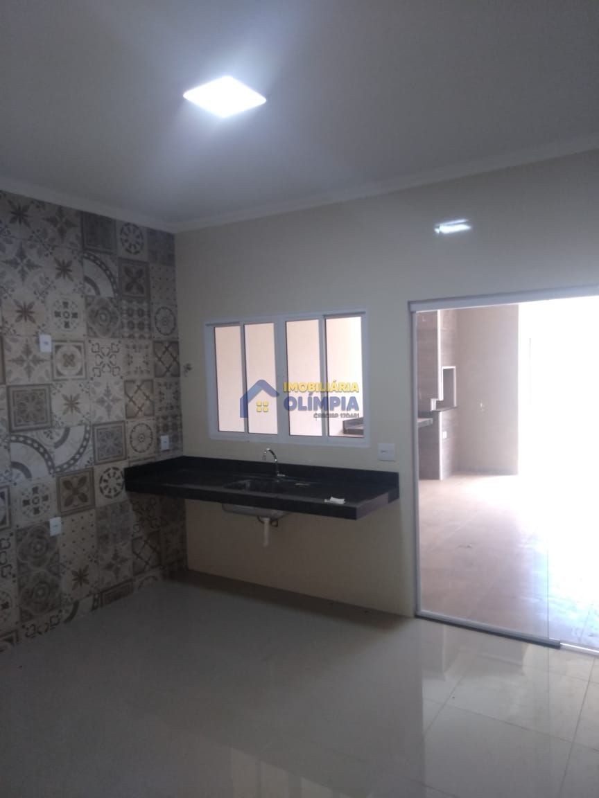 Casa à venda com 3 quartos, 146m² - Foto 4