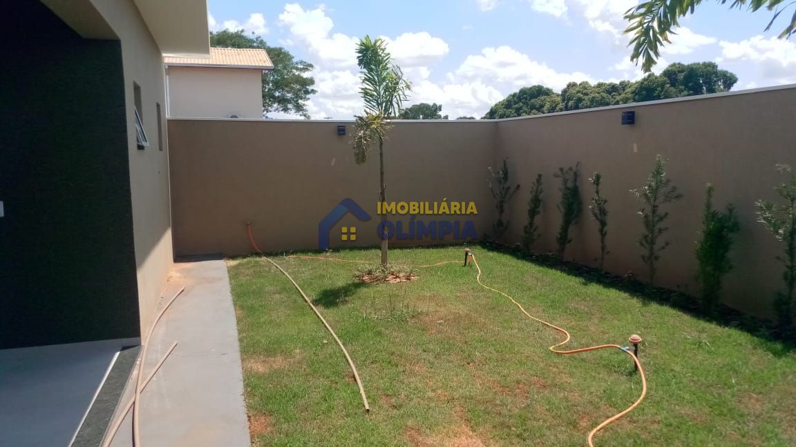 Casa à venda com 3 quartos, 200m² - Foto 14