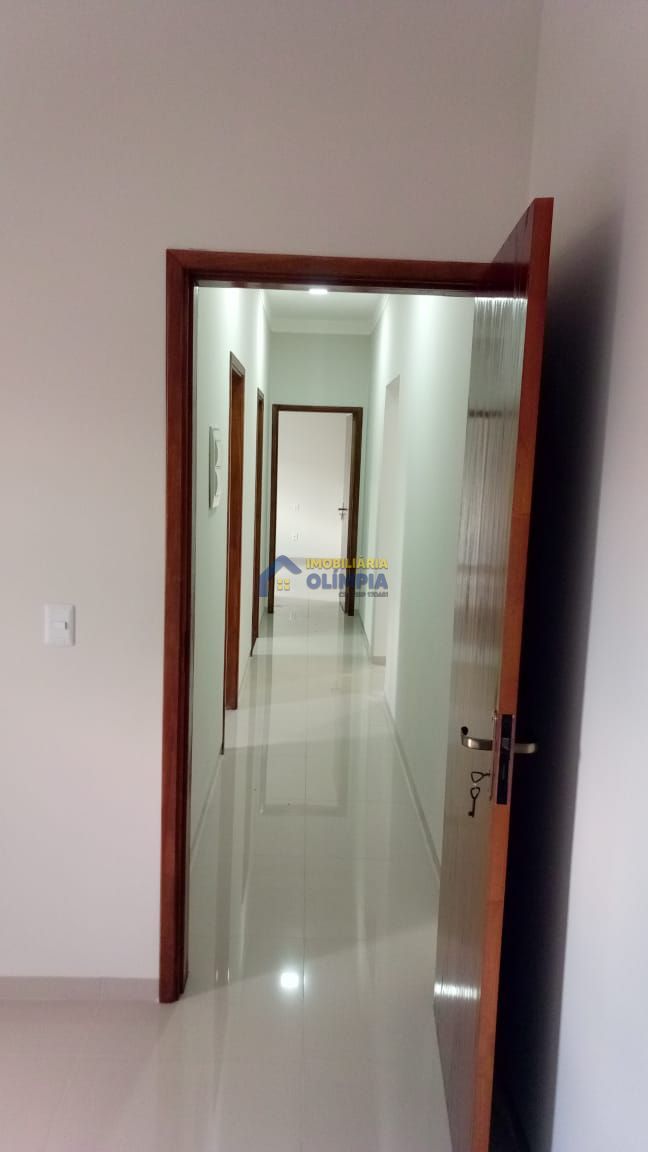 Casa à venda com 3 quartos, 200m² - Foto 18