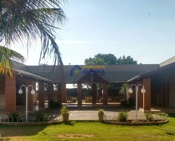 Prédio Inteiro à venda com 6 quartos, 3000m² - Foto 1