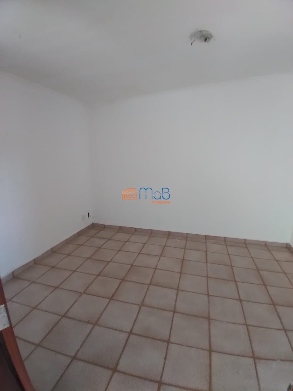 Apartamento à venda com 3 quartos, 150m² - Foto 4