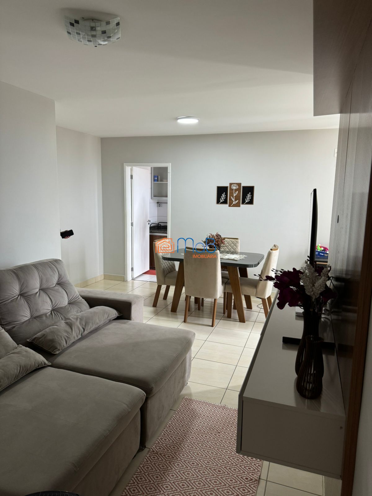 Apartamento à venda com 2 quartos, 69m² - Foto 2