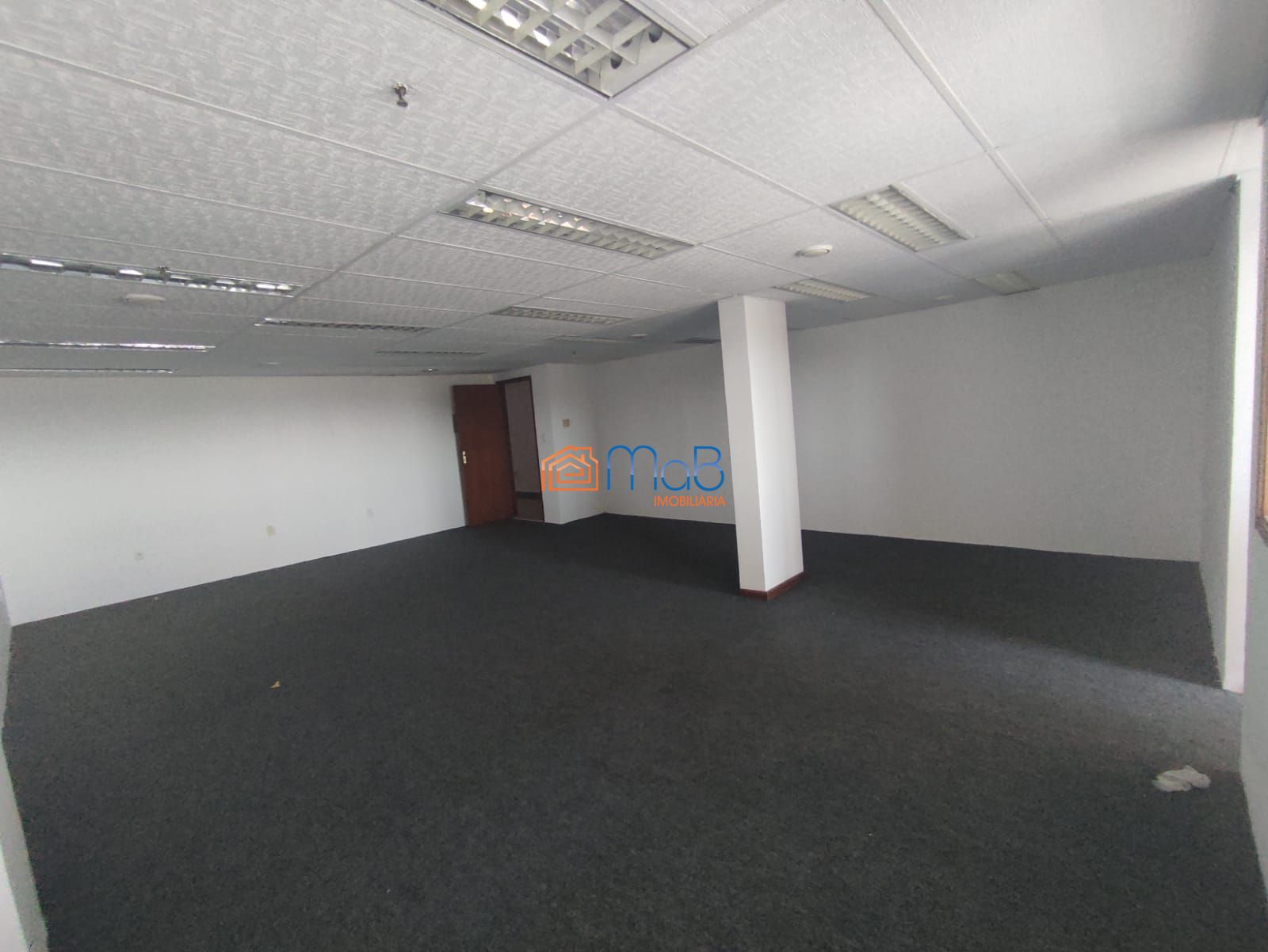 Conjunto Comercial-Sala à venda com 1 quarto, 66m² - Foto 4