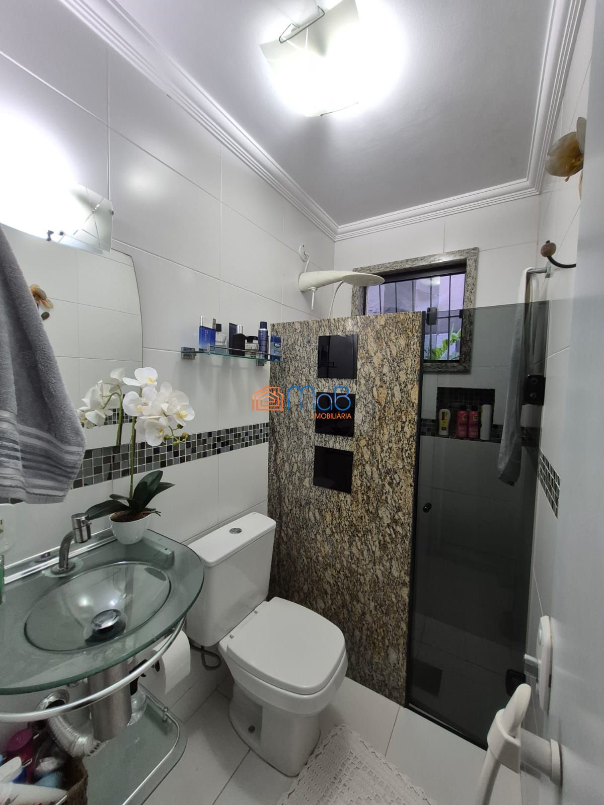 Casa de 310m² com área gourmet completa e 4 quartos - foto 9