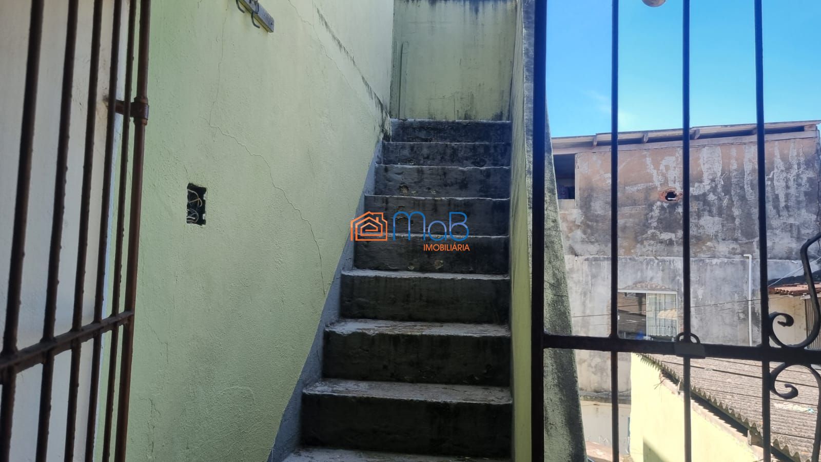 Casa Com Sobrado, Terraço e Kitnets no Visconde