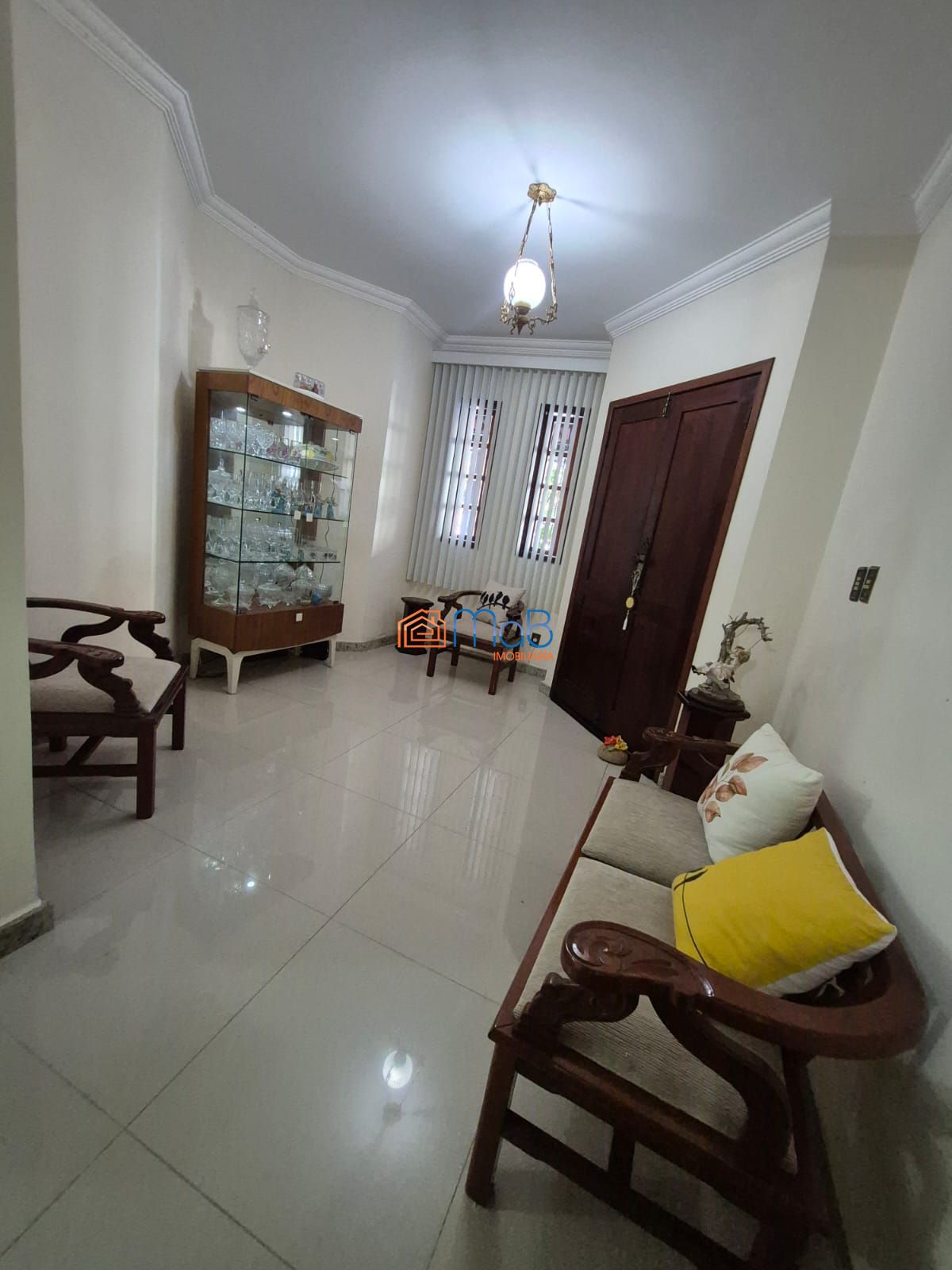 Casa de 310m² com área gourmet completa e 4 quartos - foto 8