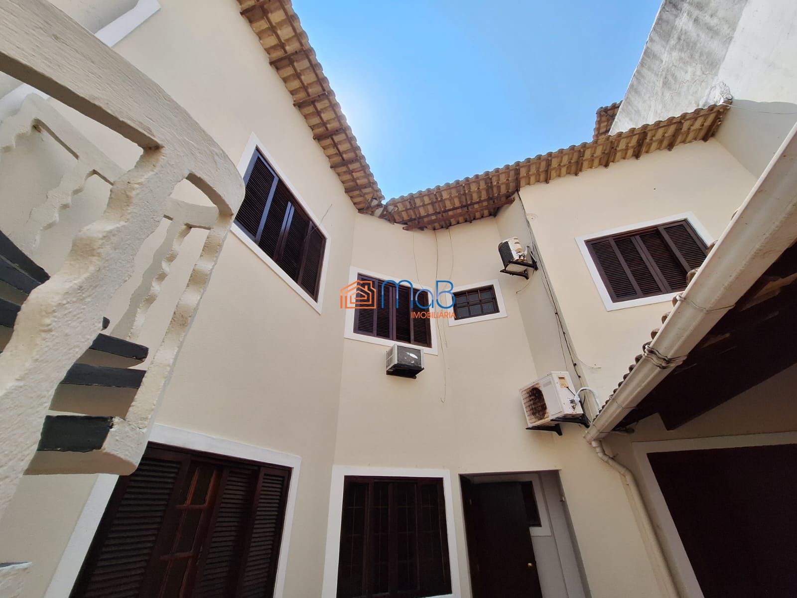 Casa ampla para locação com 5 quartos e área gourmet no são 