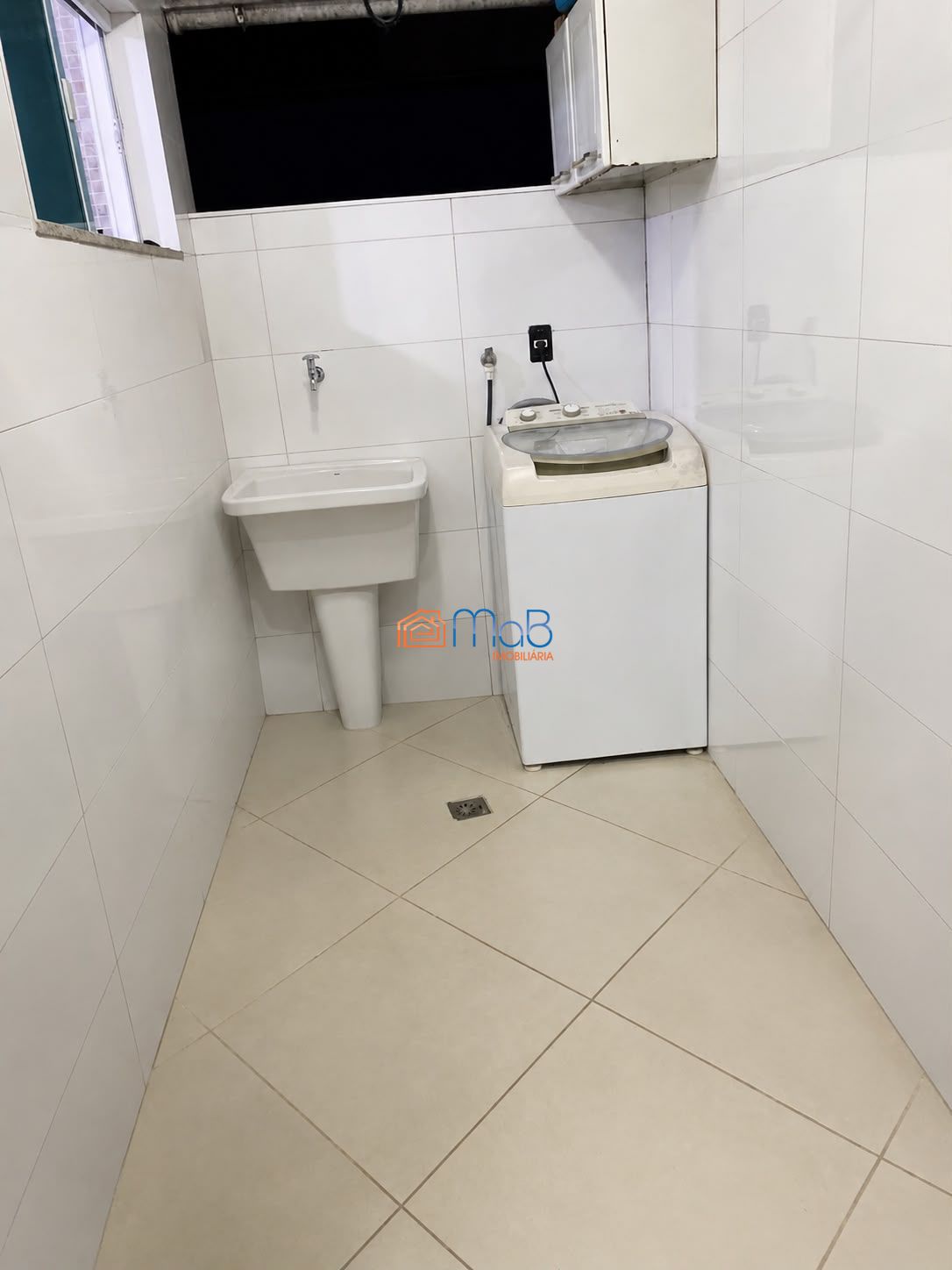 Casa 2 quartos , com garagem no centro de macaé