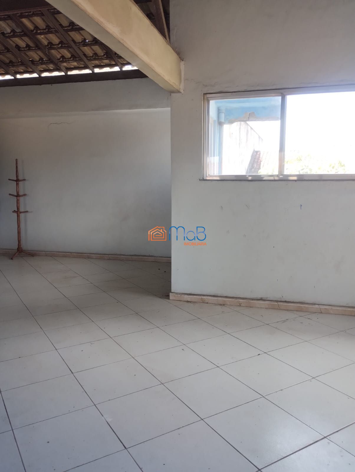 Incrível casa de 3 andares à venda!