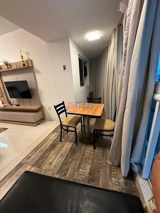 Apartamento à venda com 2 quartos, 70m² - Foto 4