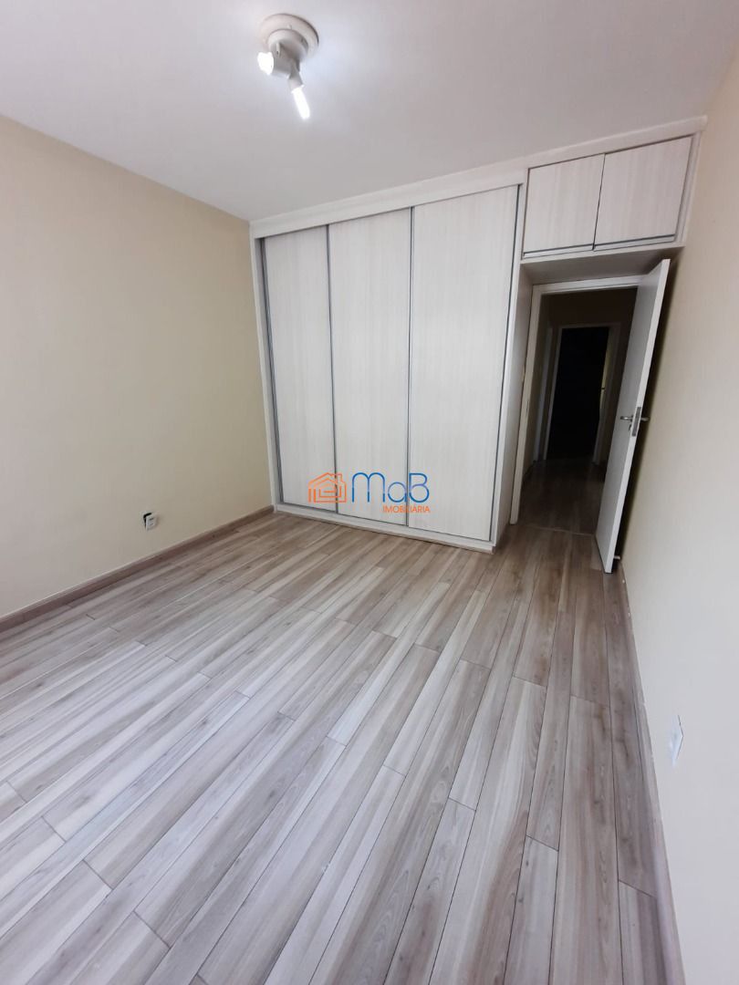 Apartamento à venda com 3 quartos, 120m² - Foto 17