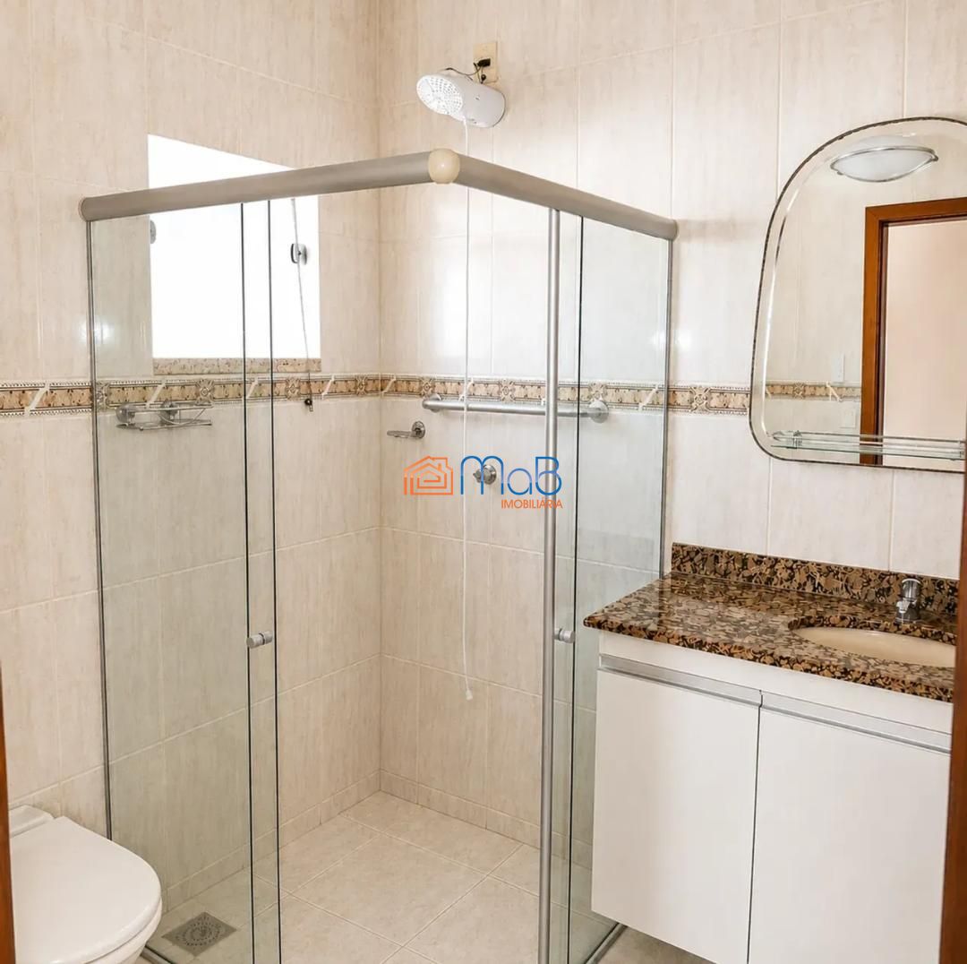 Casa Linear à Venda no Condomínio Alto da Glória