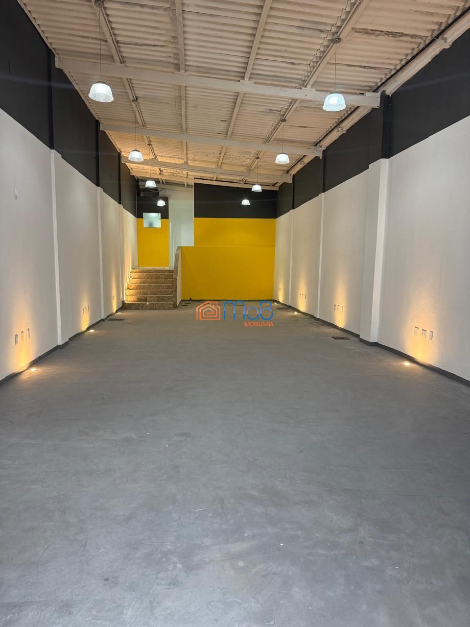 Lojão frente praia - 130m² - showroom de alto padrão - foto 1