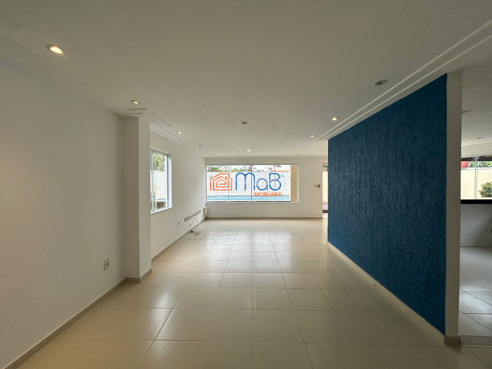 Casa espaçosa de 3 quartos com terraço, vista pra Lagoa e Área de Lazer Completa