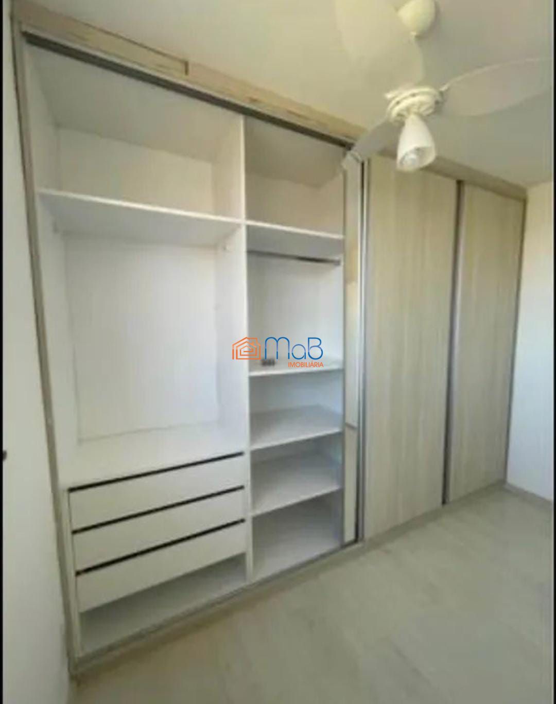 Apartamento à venda com 2 quartos, 55m² - Foto 10