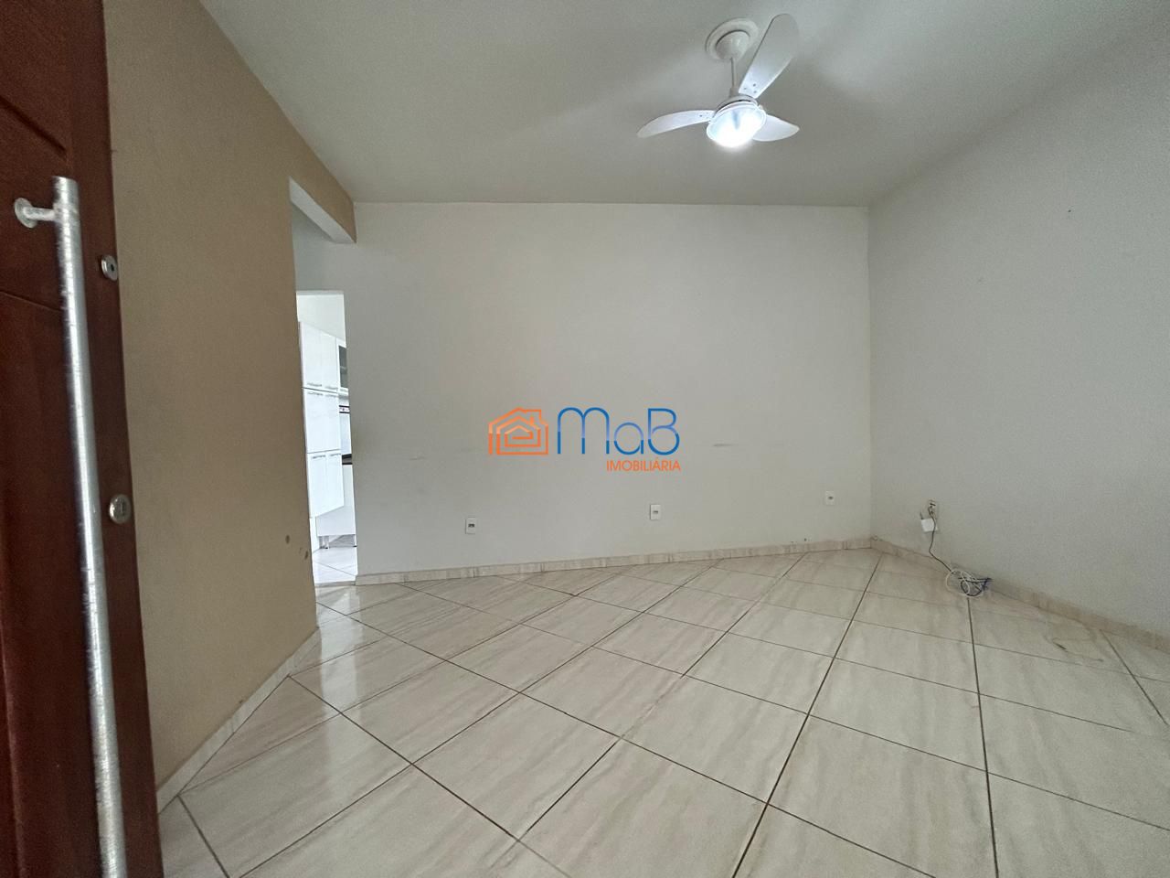 Casa à venda com 3 quartos, 200m² - Foto 14