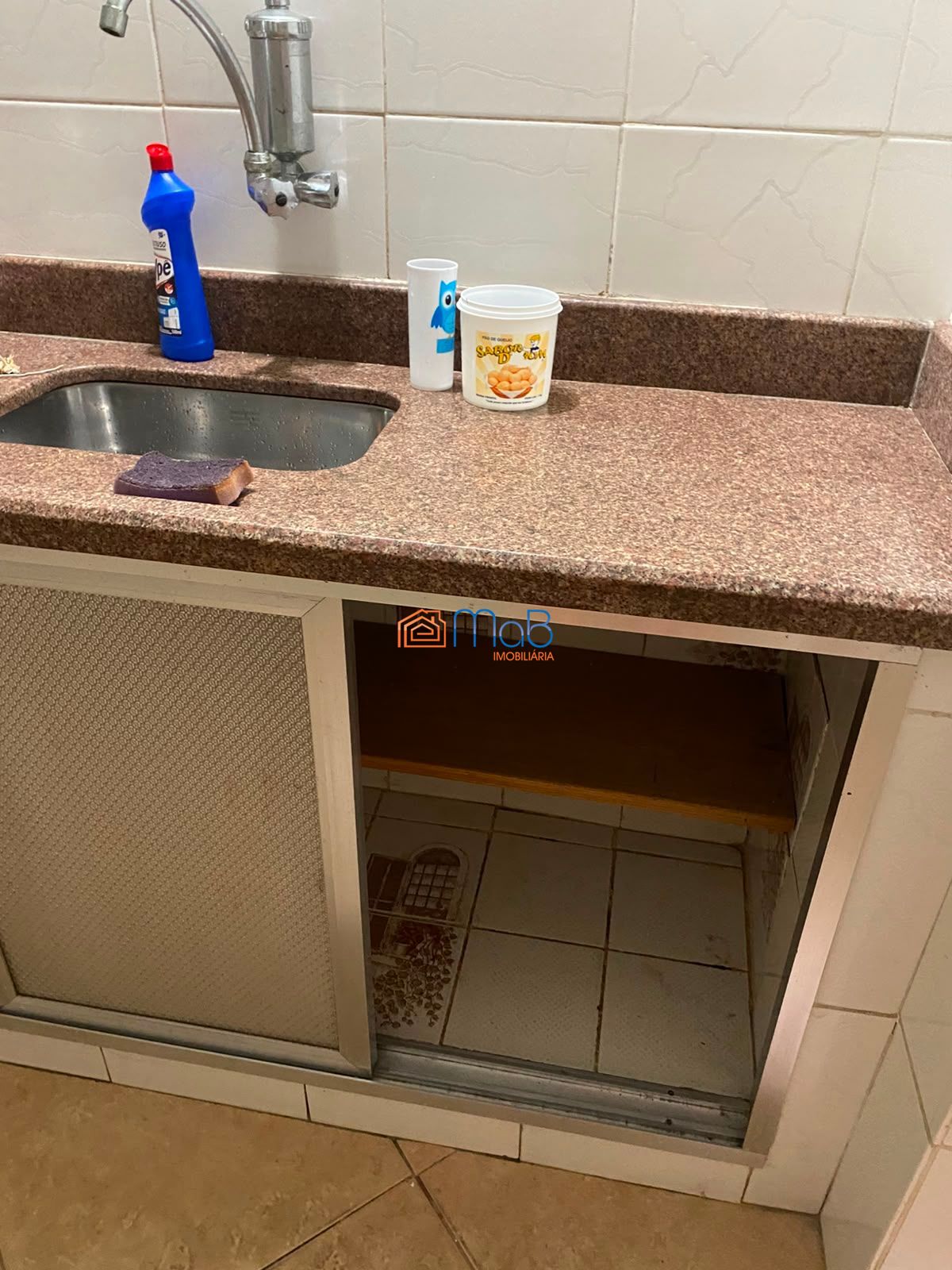 Casa com 4 quartos + terraço com churrasqueira no parque aeroporto!