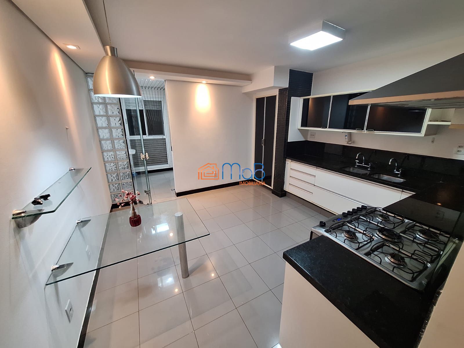 Apartamento de Frente para o Mar no Condomínio Costa Esmeralda – Pecado Macaé